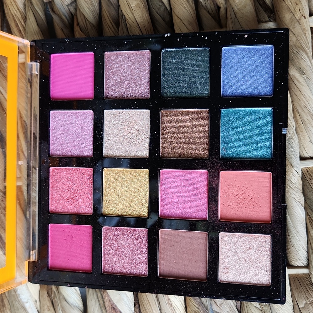 NK | Eyeshadow Pallet